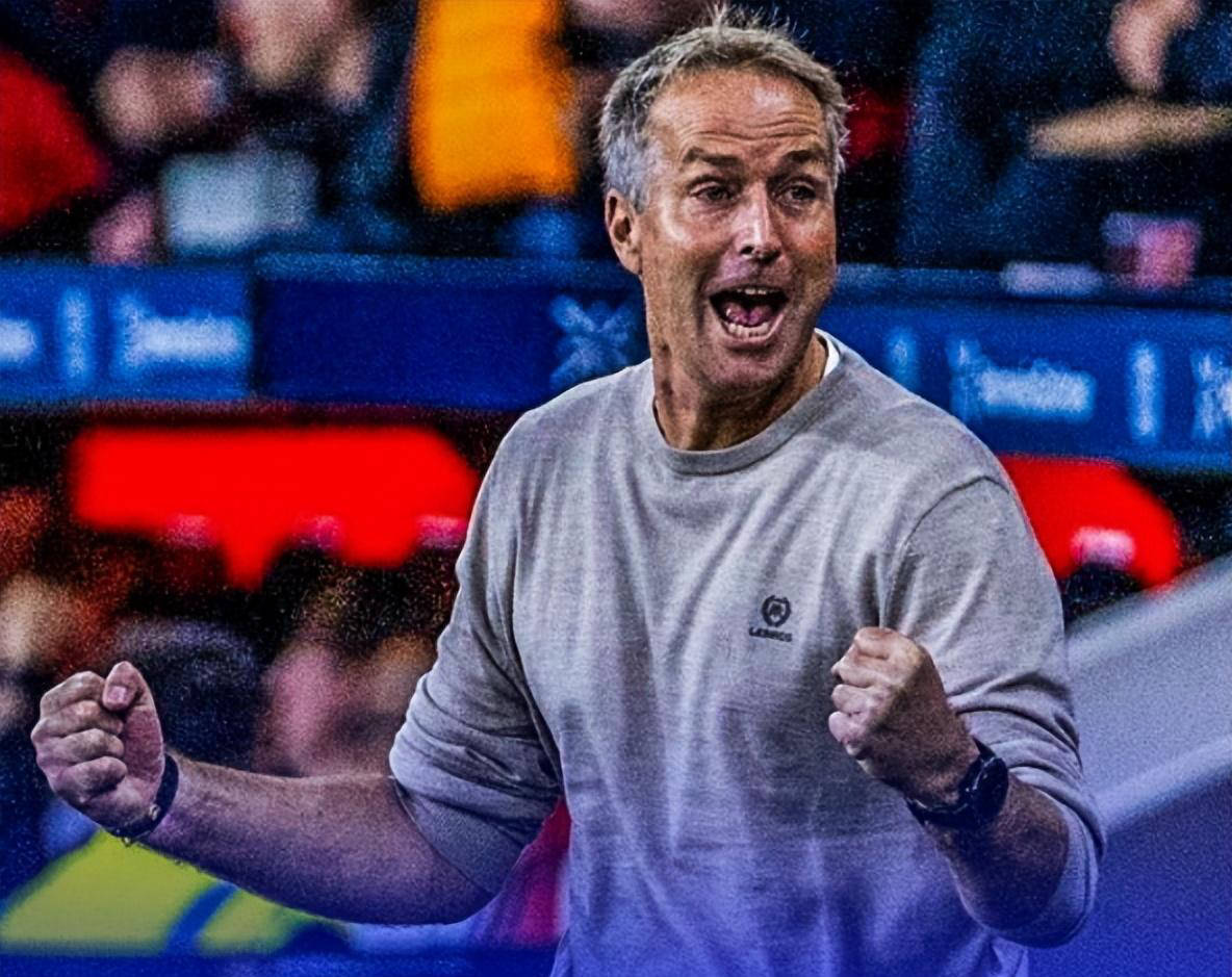 尴尬！滕哈赫执教勒沃库森未果，尤尔曼德率队3胜1平稳坐德甲榜首